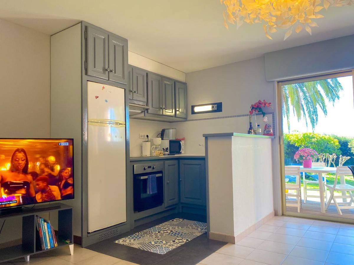 Grand T3 Avec Jardin Proche De La Mer Apartment Аячо Екстериор снимка